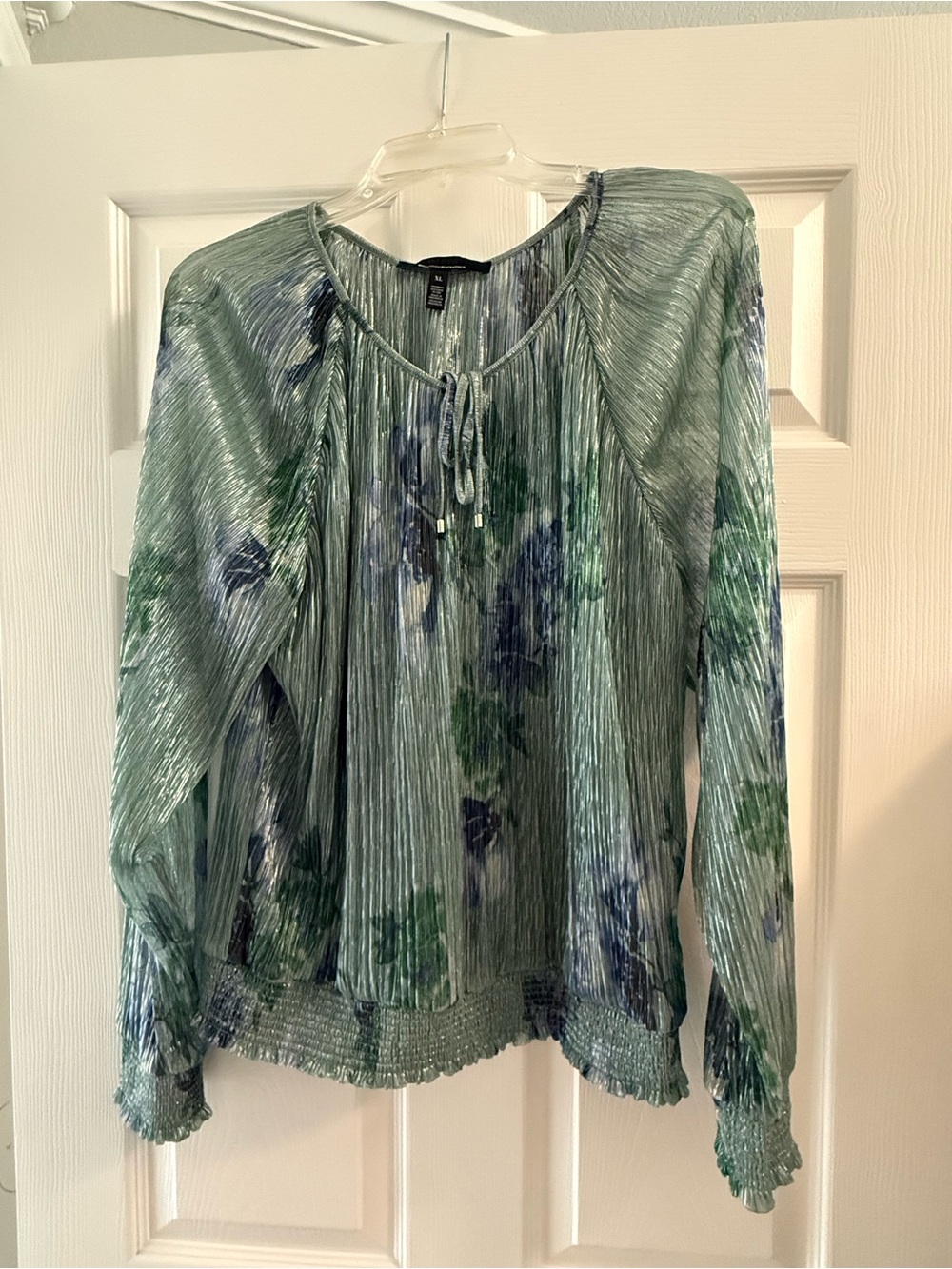 White House Black Market XL Metallic Sheer Floral Blouse Green Blue